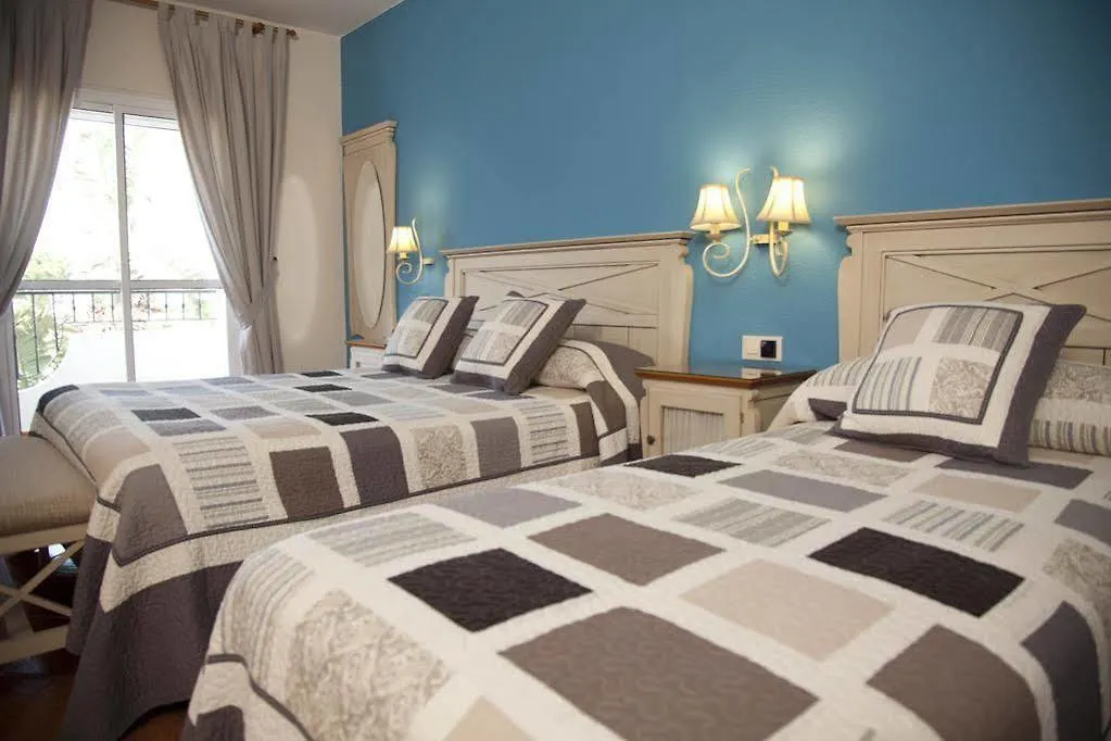 Hostal Los Pinos Zahora 2*,  Spain